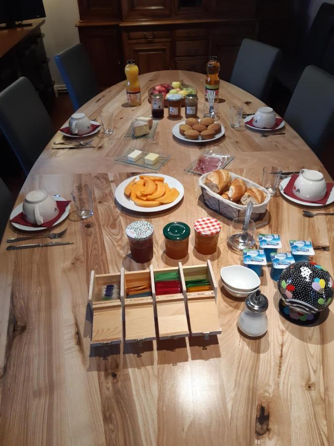 Le Domaine Du Chaffard Bed & Breakfast Les Avenières Eksteriør bilde